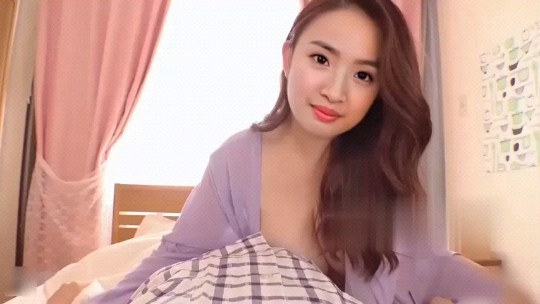 【真实！惊喜中出性爱！ 】美女无视你的存在，任你尽情干她！慷慨的淫荡姐姐，甚至允许你用半入半出的 GQN005