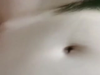 【野战少女】粉色包臀裙骚货挑逗男主被扒光 抬腿强操大声淫叫淫水直流[MP4 874MB]