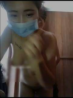 英语子JUR158 当她脱掉衣服时，她有一个巨大的色情乳房和一个在牛肉盖饭店工作的美丽兼职家庭主妇。仲夏与一个汁液滴落并中出性爱的女人发生婚外情。风间由美