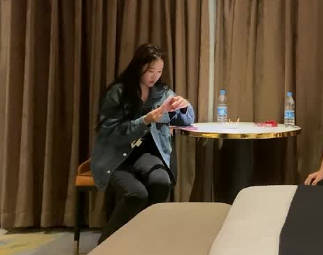 豪乳女孩水波荡漾蜂腰玉腿极乐享受-老牛探花