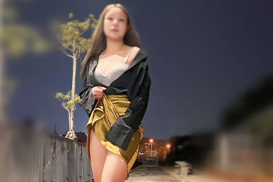 海角社区.野战马路边随地大小操空降调教户外足交牵鸡巴逛