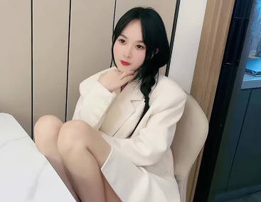 星空无限传媒.素人自制小冉.穿情趣兔兔装给男友过生日