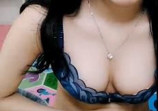 白皙大耳环美乳妹子道具自慰_脱光光振动棒抽插颜值不错毛毛较多_很是诱惑不要错过.