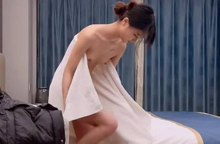 杏吧原创.酒店约操大学生兼职外围-鬼脚七