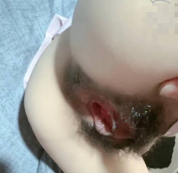 海角社区.尤物姐姐变身护士服换了各种姿势后终于在厨房把姐姐内射了